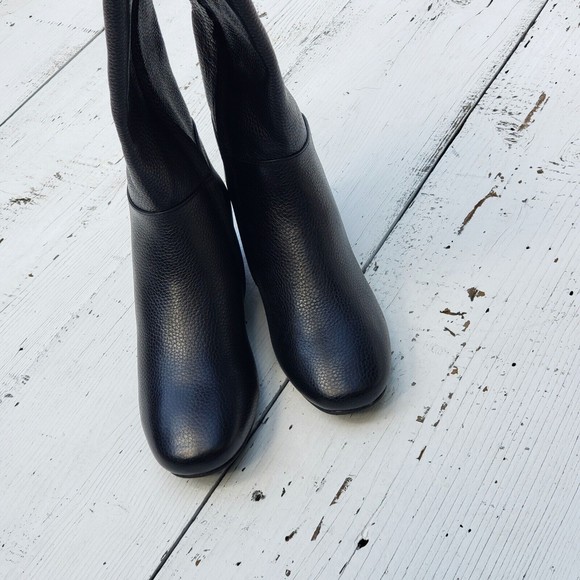 Gentle Souls by Kenneth Cole Women's Ella Square-Toe Block-Heel Boots Zip NEW - Picture 8 of 11